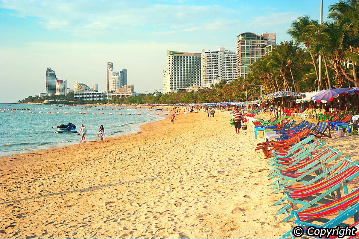 Royal Inn Kitchen And Bar Pattaya Exterior photo